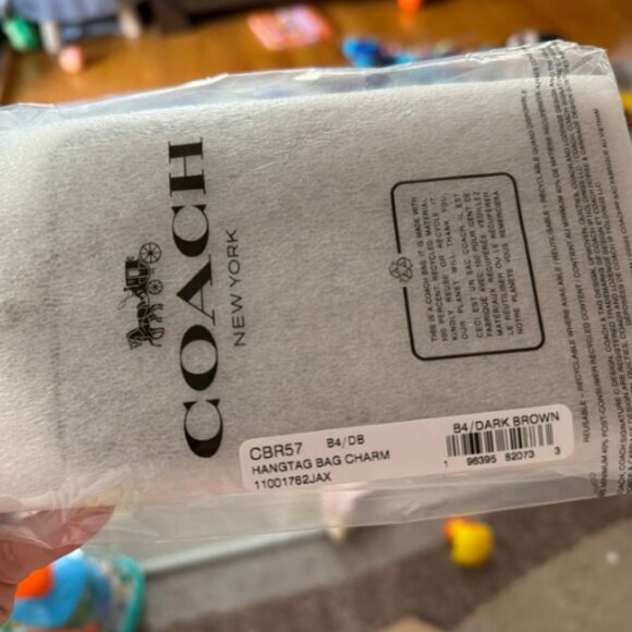 Coach XL Hangtag Bag Charm - Picture 2 of 2